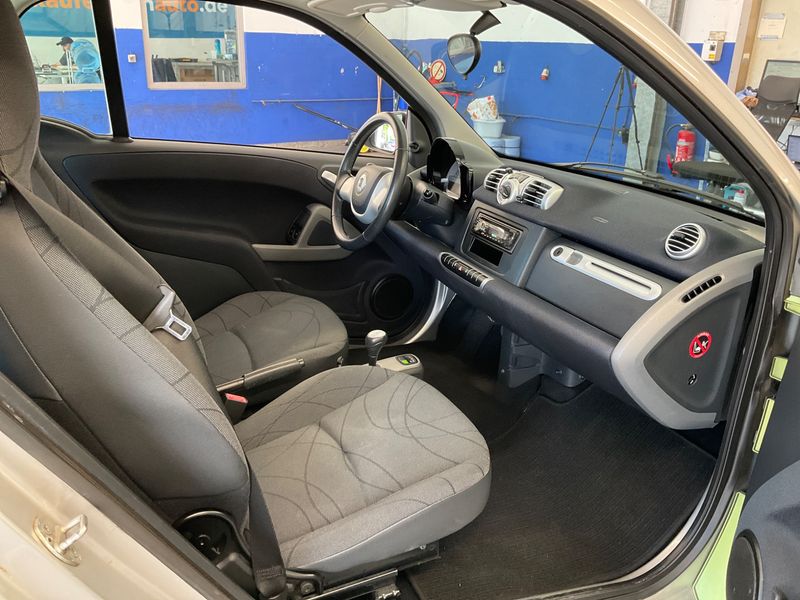 Smart fortwo 1.0 Micro Hybrid Drive passion — zdjęcie 3