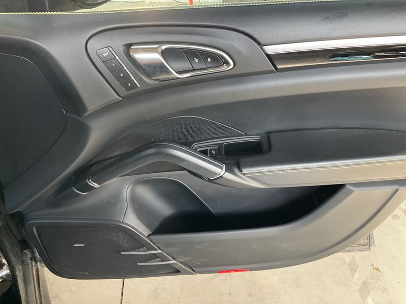 Porsche Cayenne S E-Hybrid 2015 – снимка 29