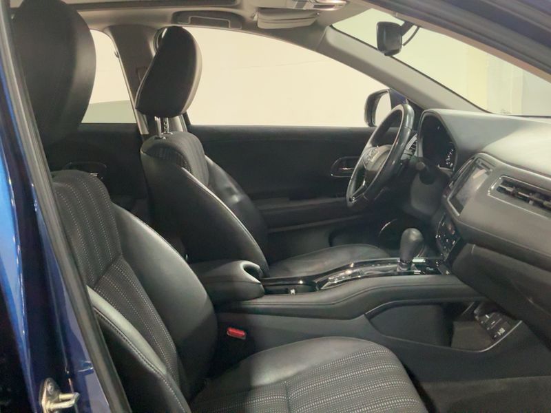 Honda HR-V 1.5 i-VTEC Executive — zdjęcie 11
