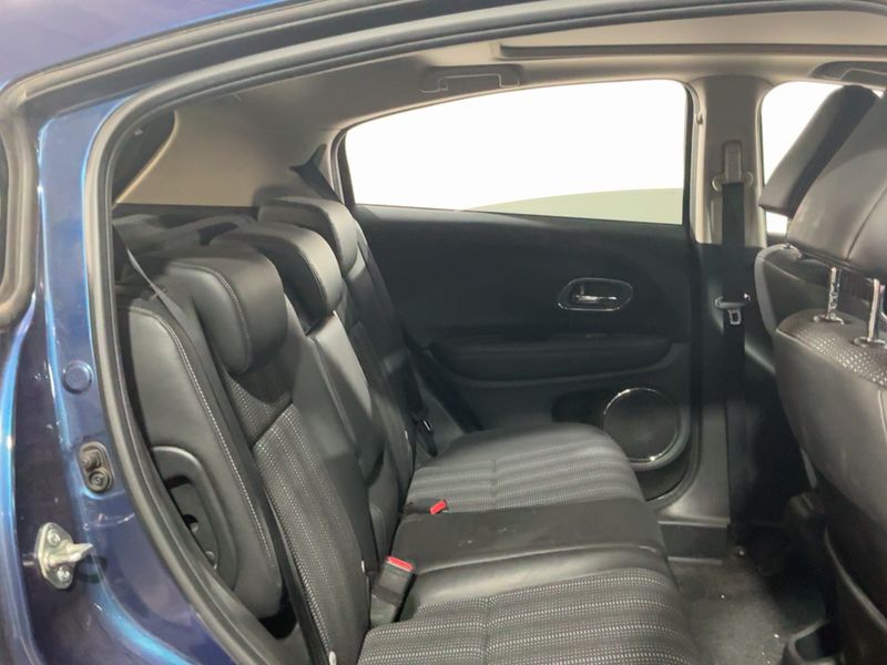 Honda HR-V 1.5 i-VTEC Executive — zdjęcie 14