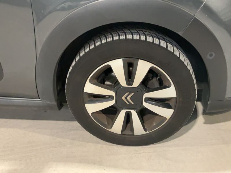 Citroen C3 1.2 PureTech Shine 2017 – снимка 11