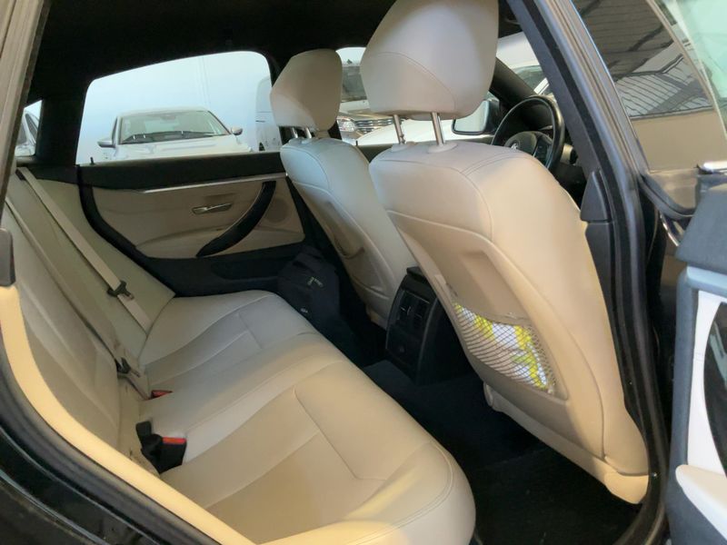 BMW 4er 420d Gran Coupé Luxury Line — zdjęcie 14