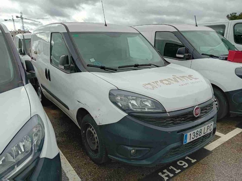 Fiat Doblo 1.3 M-Jet Furgón — zdjęcie 8