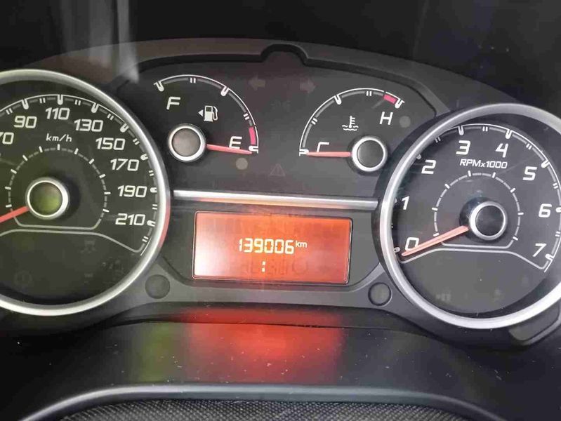 Fiat Doblo 1.3 M-Jet Furgón — zdjęcie 11