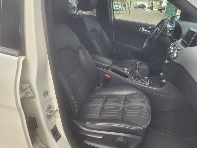 Mercedes-Benz B-Klasse B 200 CDI Sport 2013 – снимка 16