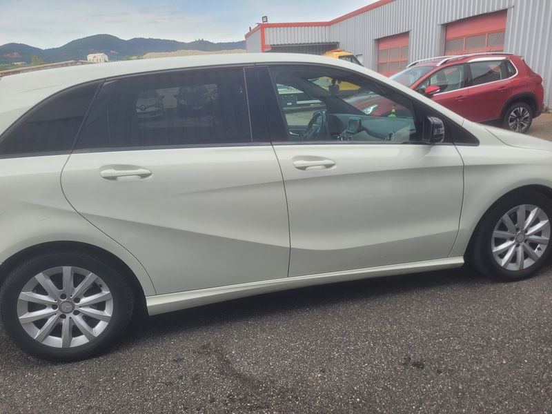 Mercedes-Benz B-Klasse B 200 CDI Sport 2013 – снимка 10