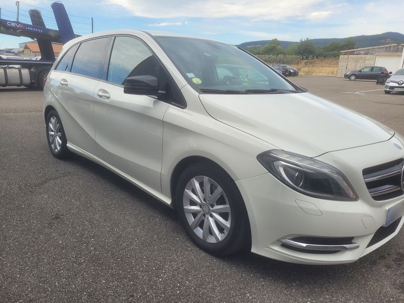 Mercedes-Benz B-Klasse B 200 CDI Sport 2013 – снимка 12
