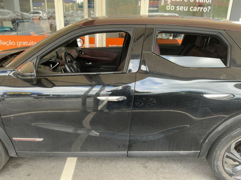 DS Automobiles DS3 Crossback 1.2 PureTech La Premiere — zdjęcie 4