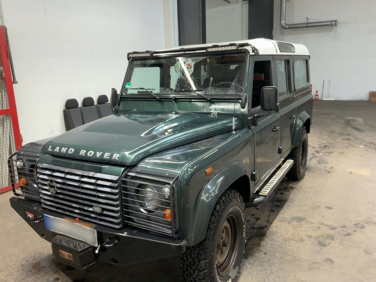 Land Rover 2011