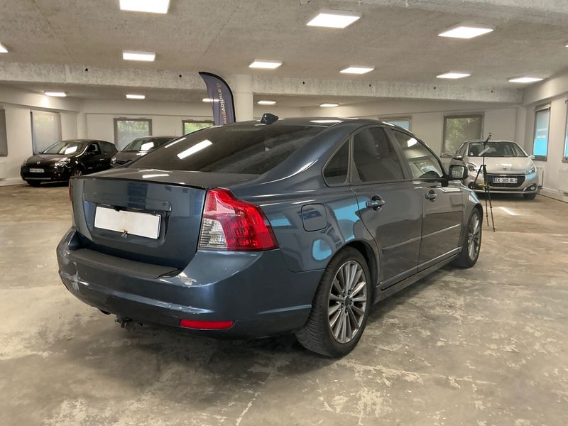 Volvo S40 2.0 Momentum — zdjęcie 2