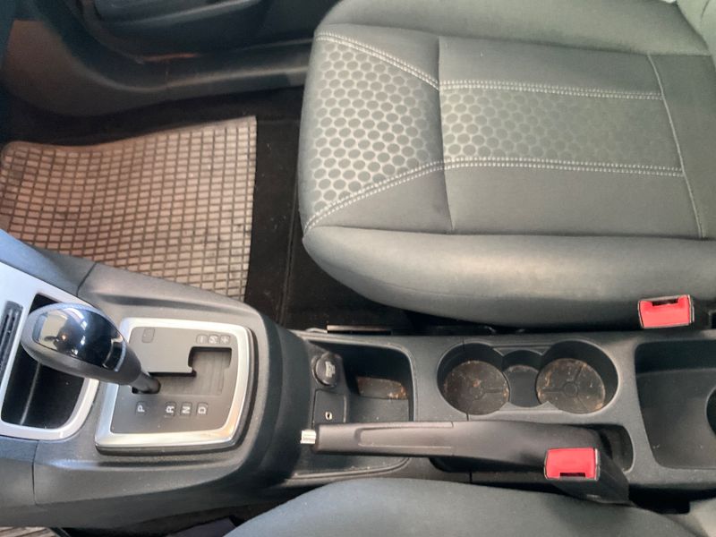 Ford Fiesta 1.4 Titanium 2010 – снимка 32