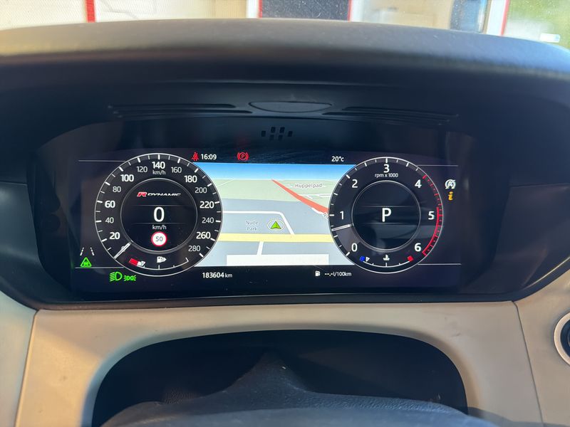 Land Rover Range Rover Velar 3.0 V6 Diesel First Edition — zdjęcie 12