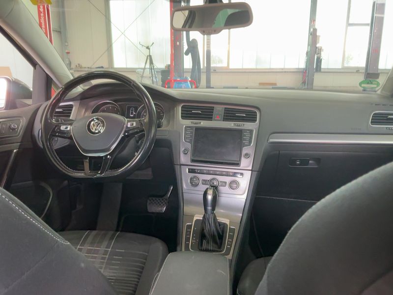 Volkswagen Golf VII 1.4 TSI Lounge BlueMotion Tech — zdjęcie 12