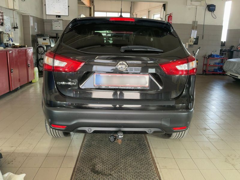 Nissan Qashqai 1.6 dCi N-Connecta 4x4 2017 – снимка 7