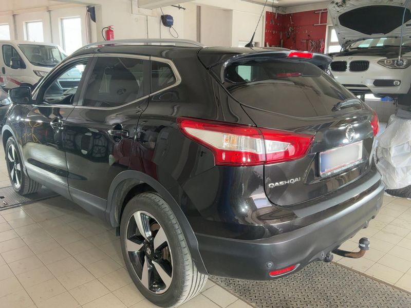Nissan Qashqai 1.6 dCi N-Connecta 4x4 2017 – снимка 6