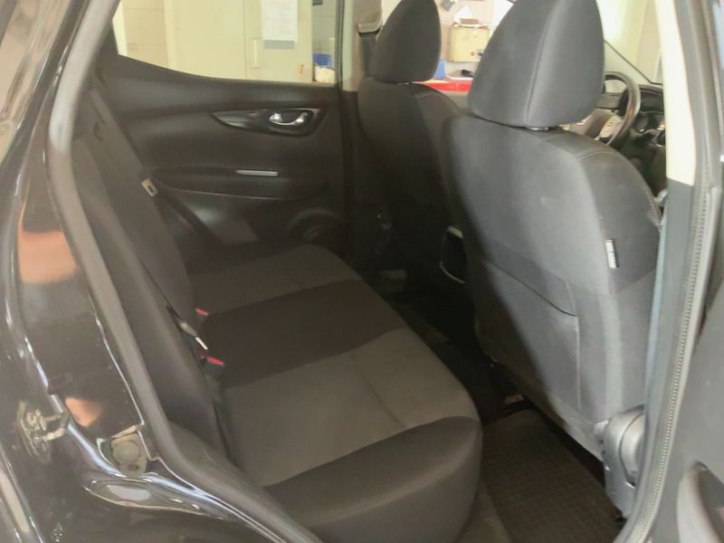 Nissan Qashqai 1.6 dCi N-Connecta 4x4 2017 – снимка 20