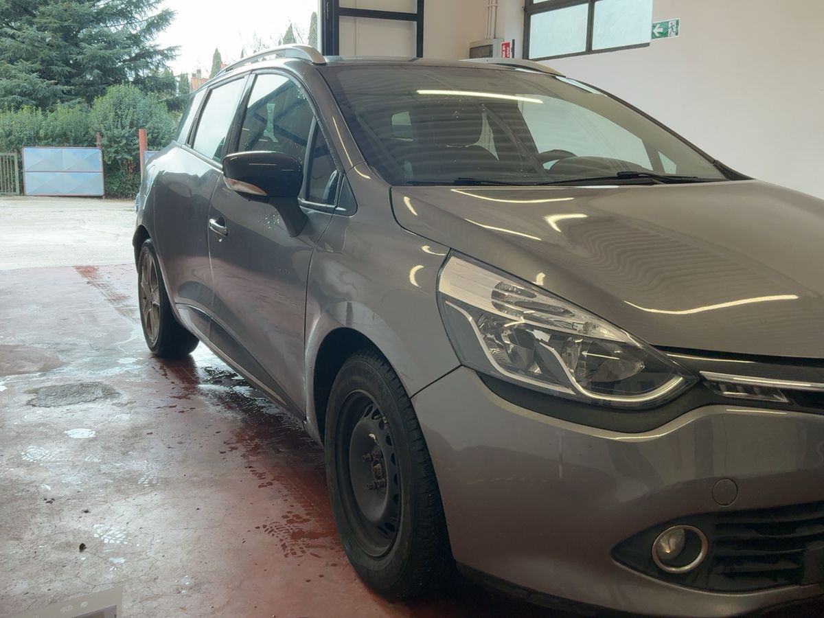 Renault Clio 2015 — photo 13