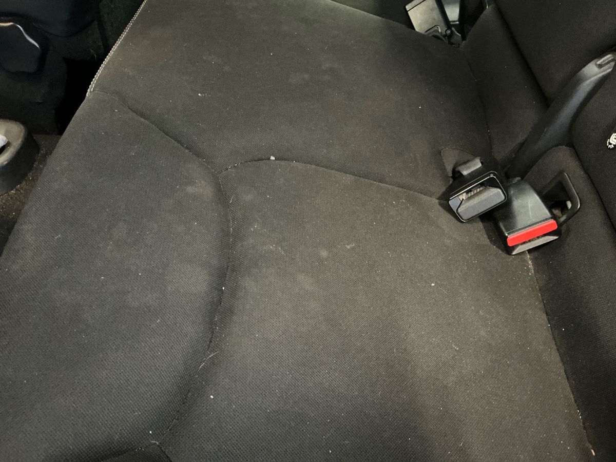 Renault Clio 2015 — photo 37