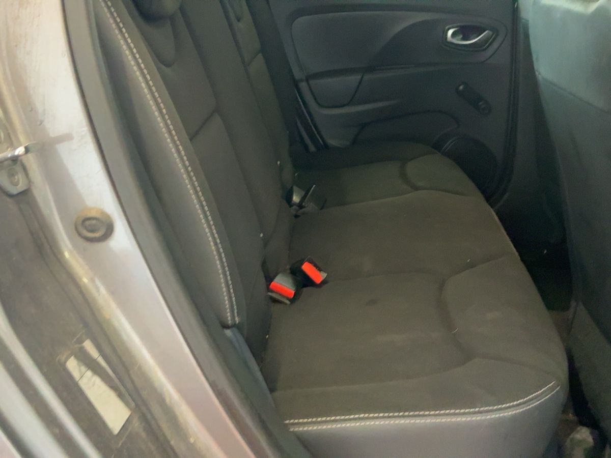Renault Clio 2015 — photo 20