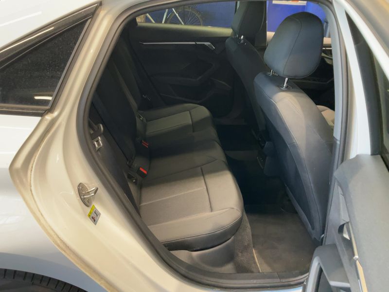 Audi A3 Limousine 35 TFSI S line — zdjęcie 14