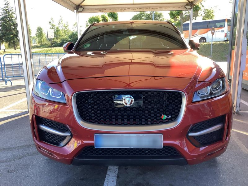 Jaguar F-Pace 25d R-Sport AWD — zdjęcie 9