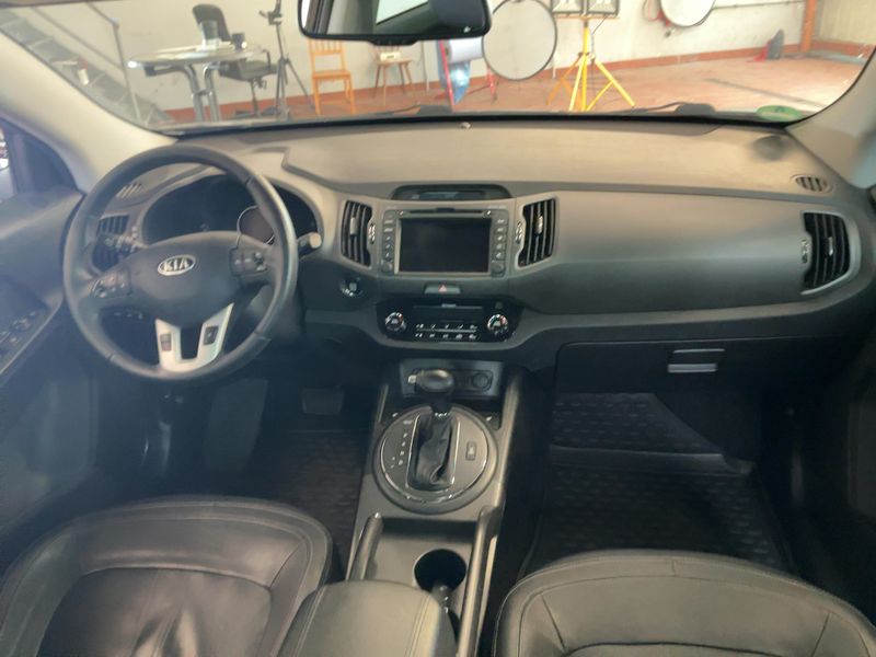 Kia Sportage 2.0 CRDi Spirit 4WD 2012 – снимка 18