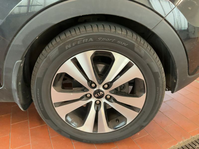 Kia Sportage 2.0 CRDi Spirit 4WD 2012 – снимка 11