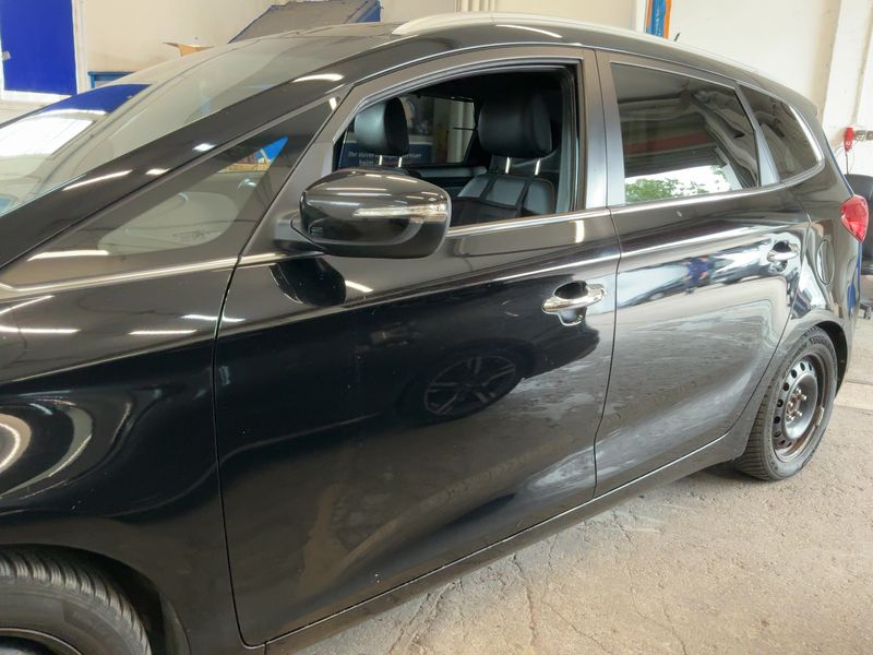 Kia Carens 1.7 CRDi Spirit — zdjęcie 4