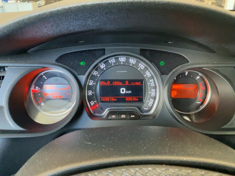 Citroen C5 2.0 HDi Swiss Edition Plus — zdjęcie 13