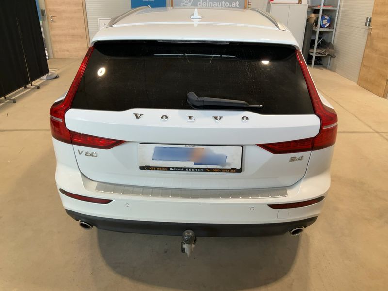 Volvo V60 2.0 B4 Mild-Hybrid Momentum — zdjęcie 5