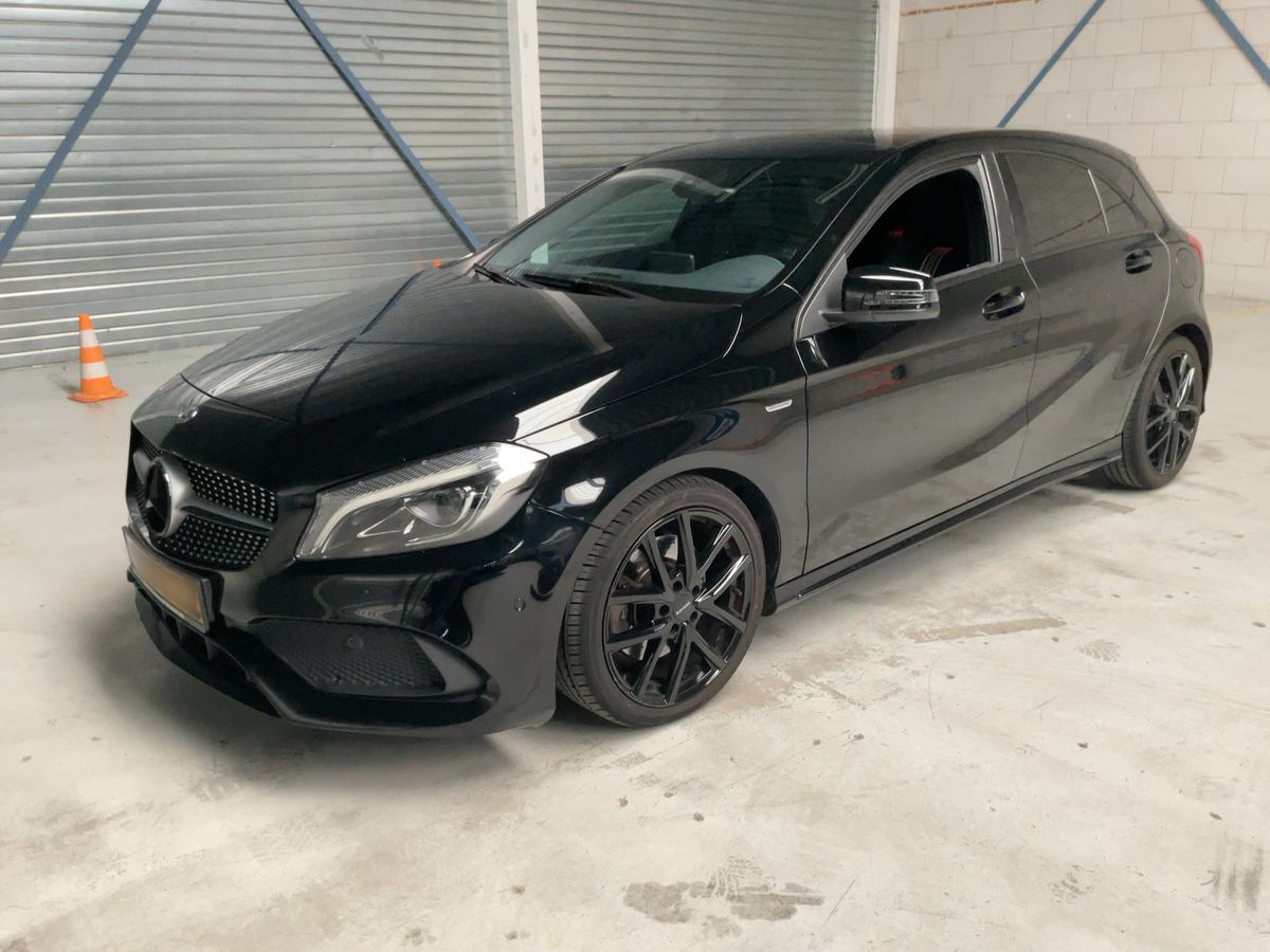 Mercedes-Benz A-Klasse 2018 — photo 1