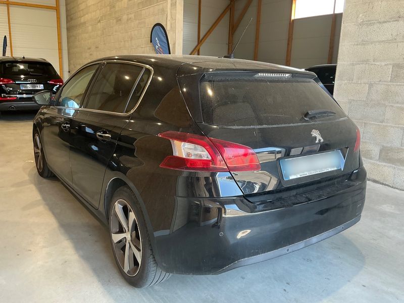 Peugeot 308 2.0 Blue-HDi Feline 2014 – снимка 6