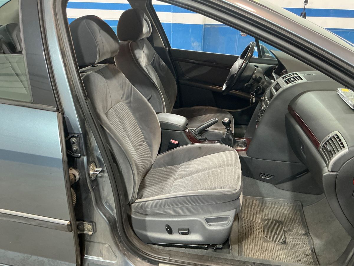 Peugeot 407 2005 — photo 4