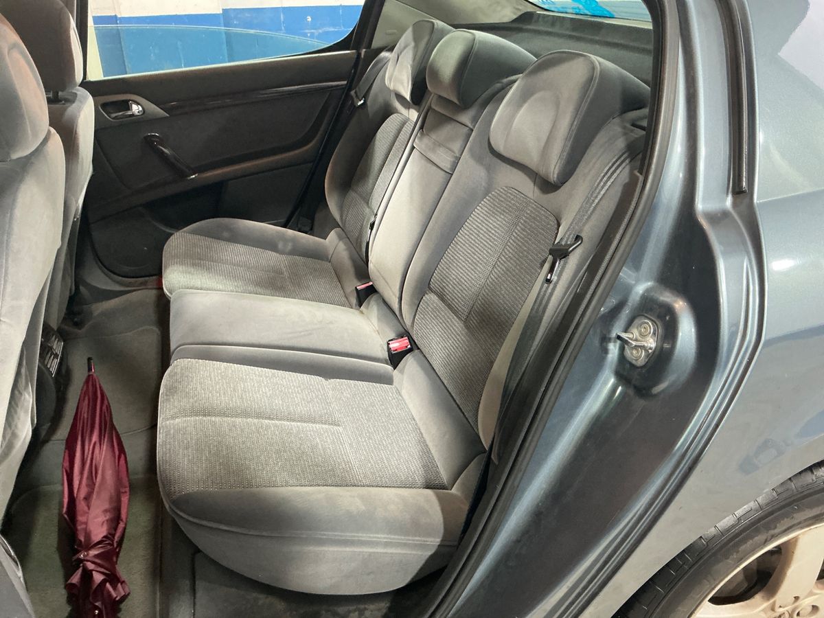 Peugeot 407 2005 — photo 12