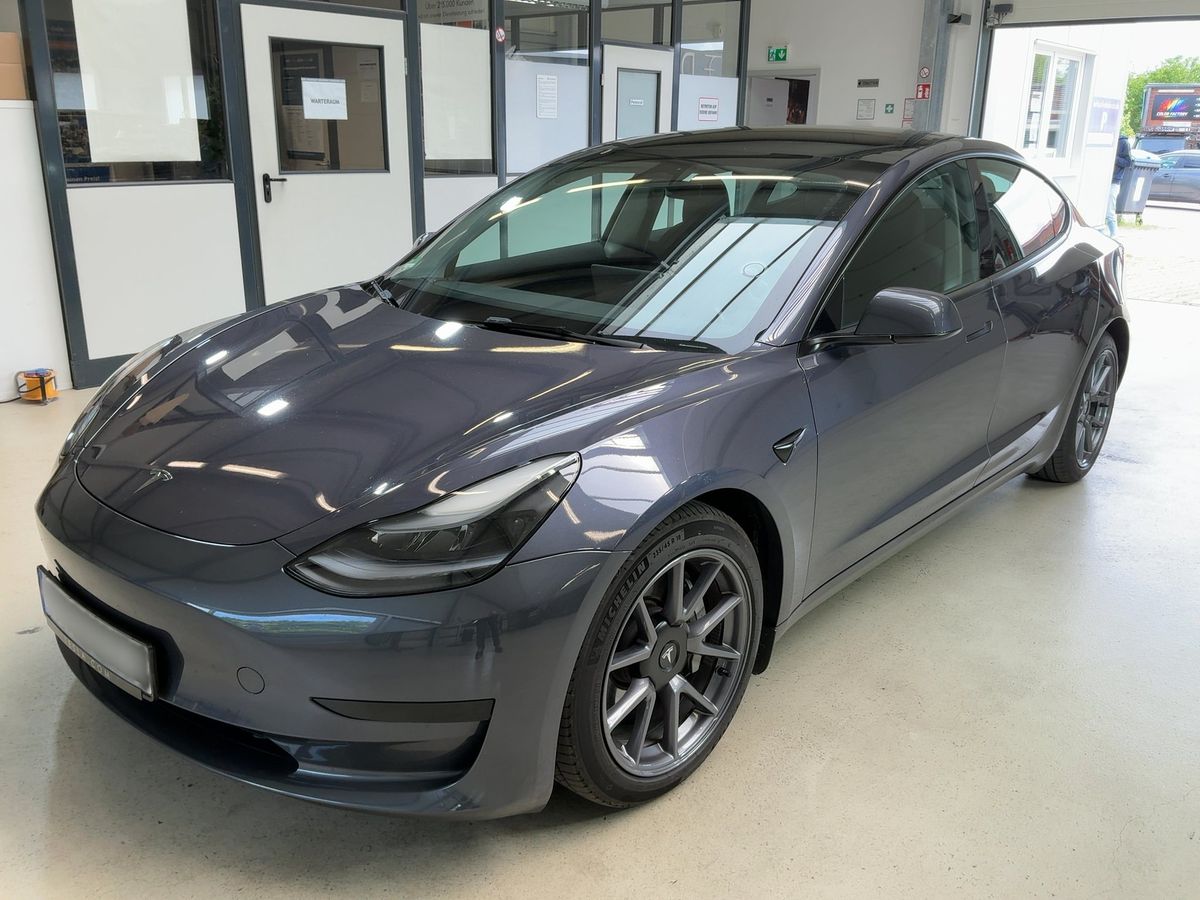 Tesla Model 2023 — photo 1