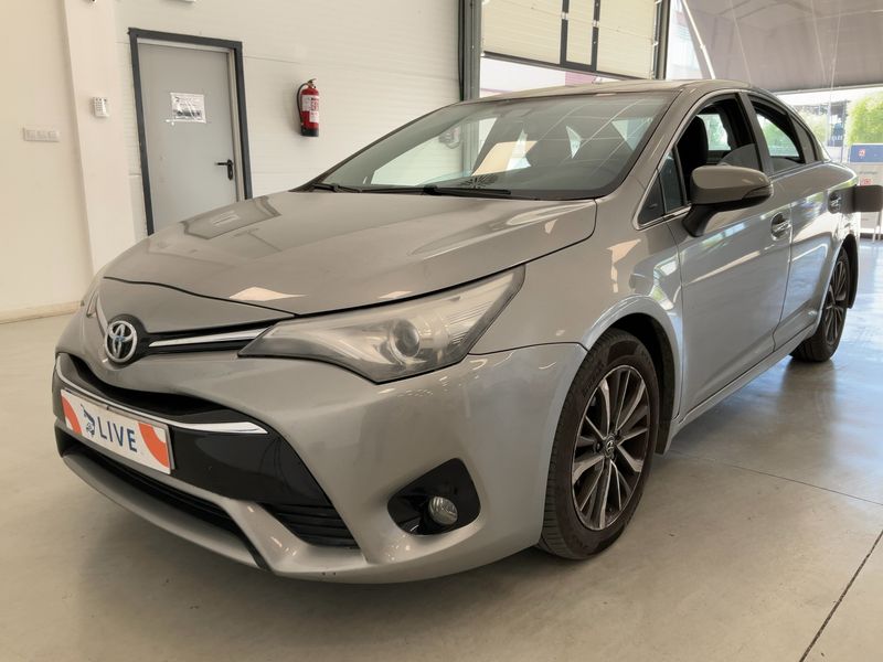 Avensis 2.0 D-4D Advance