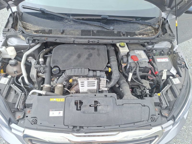 Peugeot 308 1.2 e-THP GT Line — zdjęcie 8