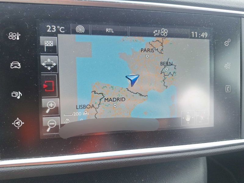 Peugeot 308 1.2 e-THP GT Line — zdjęcie 13