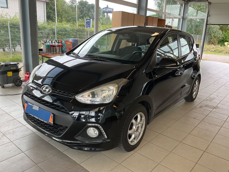 Hyundai i10 1.0 Basis