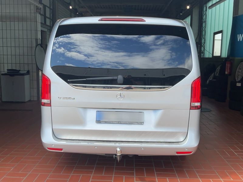 Mercedes-Benz V-Klasse V 250 d extralang BlueTEC Avantgarde Edition — zdjęcie 5