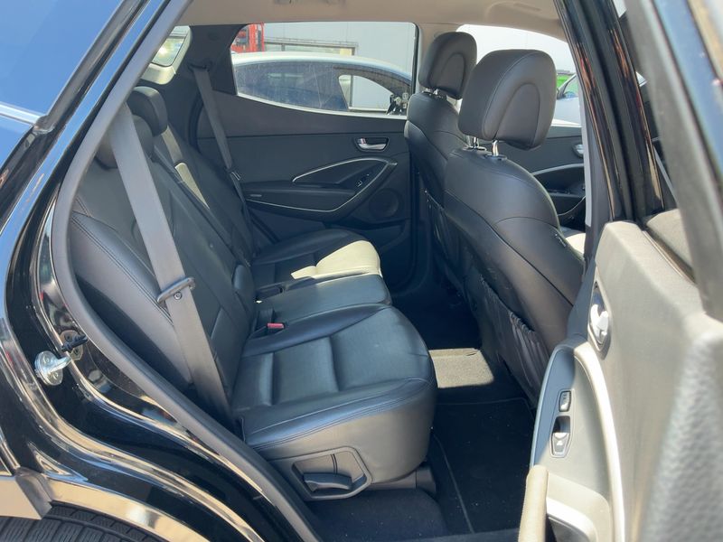 Hyundai Santa Fe 2.2 CRDi Style 2WD — zdjęcie 14