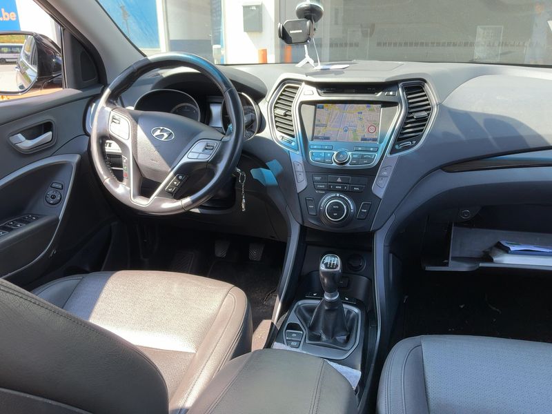 Hyundai Santa Fe 2.2 CRDi Style 2WD — zdjęcie 12