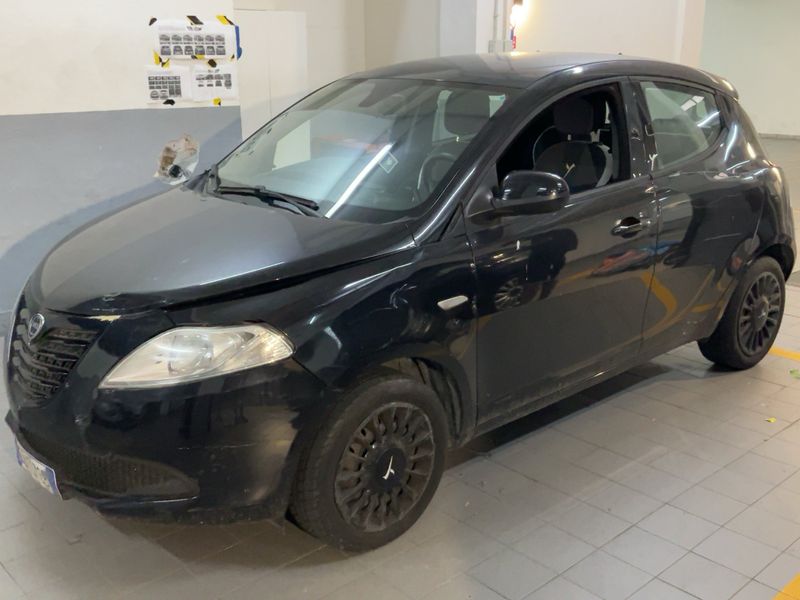 Lancia Ypsilon 1.2 Elefantino II 2015 – снимка 1