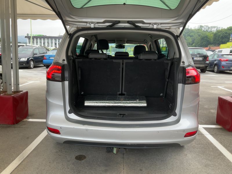 Opel Zafira Tourer 1.4 Turbo Excellence — zdjęcie 10