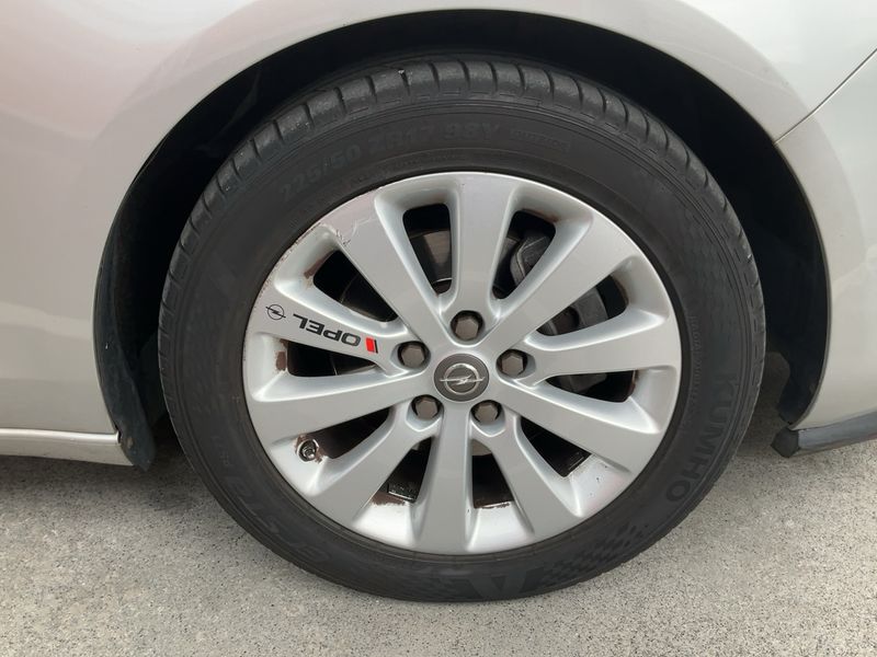 Opel Zafira Tourer 1.4 Turbo Excellence 2017 – снимка 11