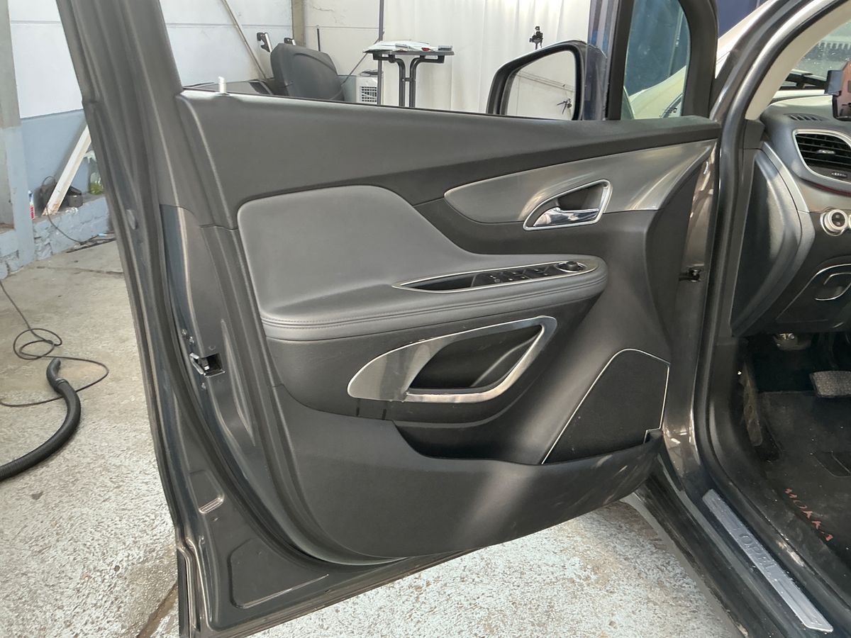 Opel Mokka 2015 — photo 31