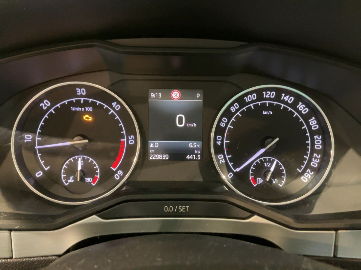 Skoda Superb 2018 — photo 20