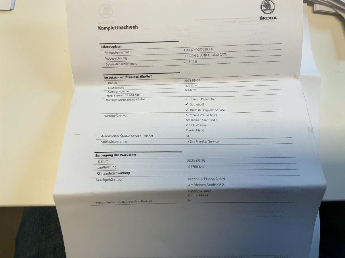 Skoda Superb 2018 — photo 32
