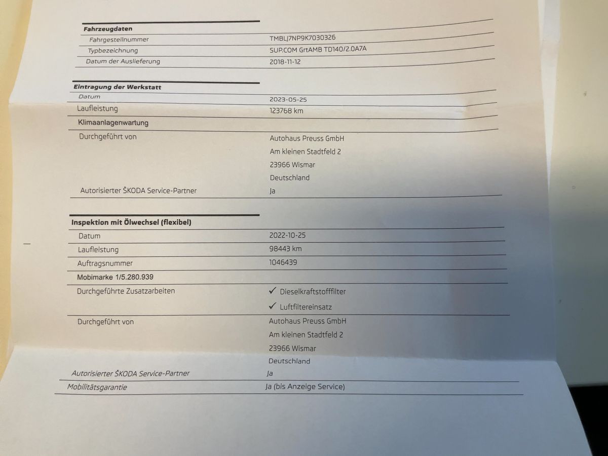 Skoda Superb 2018 — photo 29