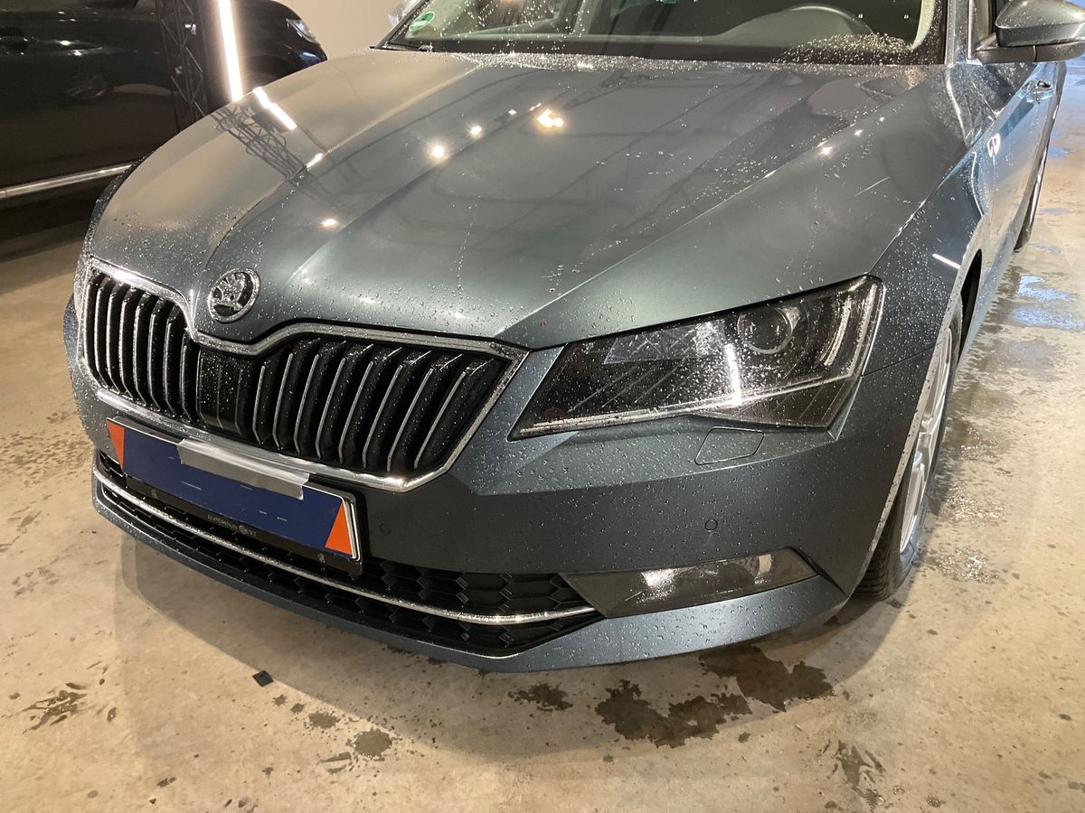Skoda Superb 2018 — photo 3